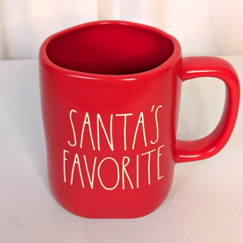 Rae Dunn Santa's Favorite Coffee Tea Cup Mug by Magenta NWOT - Picture 2 of 4